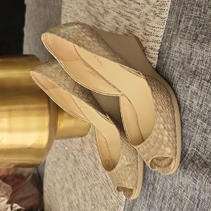 Calvin Klein womens size 8 baby python wedges